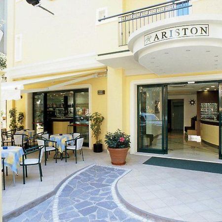 Hotel Ariston Misano Adriatico Kültér fotó